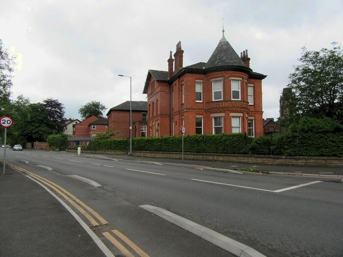 2 Bedroom Flat To Rent In Upper Chorlton Road, Whalley Range, Manchester, Greater Manchester., M16