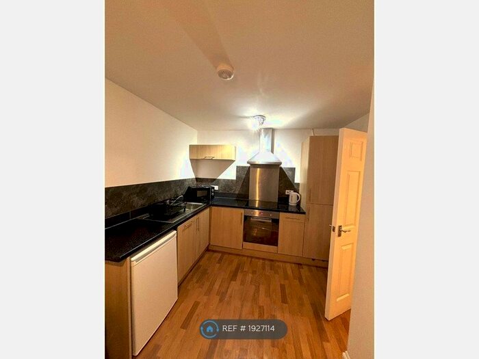 1 Bedroom Flat To Rent In Saxon Place, York, YO31