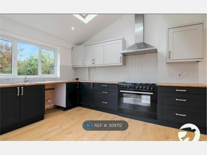 4 Bedroom Terraced House To Rent In Wellmeadow Road, London, SE6