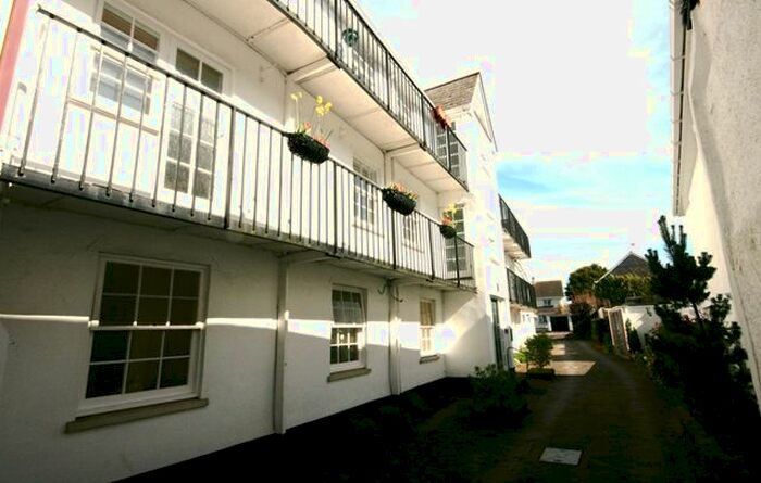 1 Bedroom Flat To Rent In Underhill Terrace, Topsham, Exeter, EX3