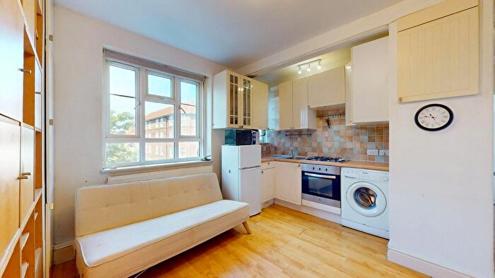 1 Bedroom Flat To Rent In Abercrombie House, White City Estate, London, W12