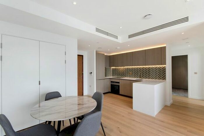 2 Bedroom Flat To Rent In City Road, Hoxton, London, EC1V