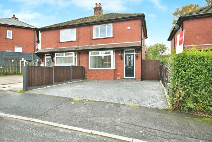 2 Bedroom Semi-Detached House For Sale In East Road, Stalybridge, Cheshire, SK15