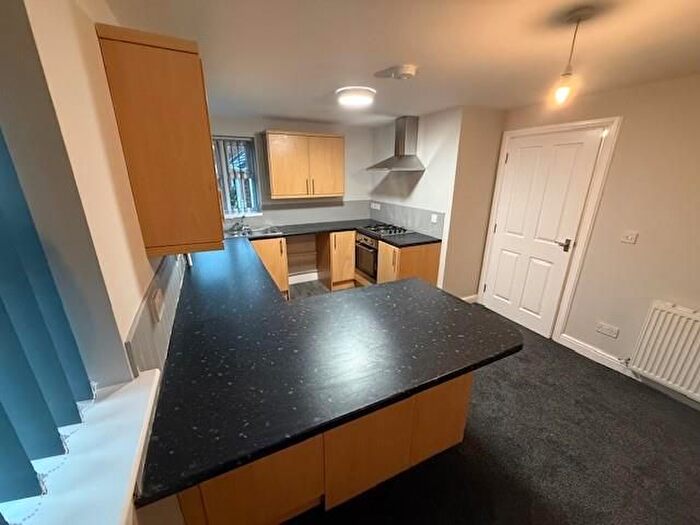 Studio To Rent In High Grove View, Kidsgrove Road, Stoke-On-Trent, ST6