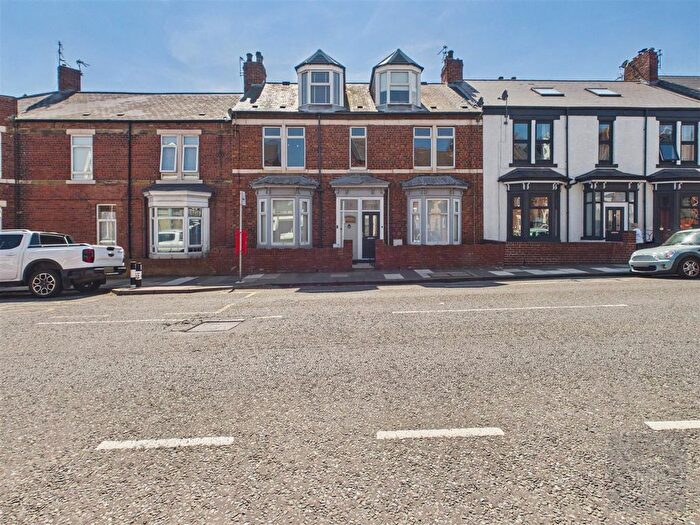 3 Bedroom Flat For Sale In Mortimer Road, South Shields, NE33