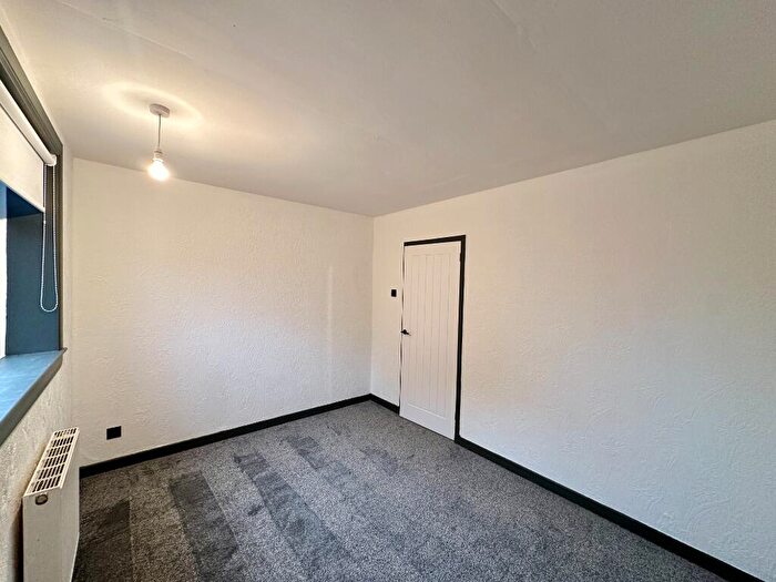 2 Bedroom Flat To Rent In Anstruther Street, Tollcross, Glasgow, G32