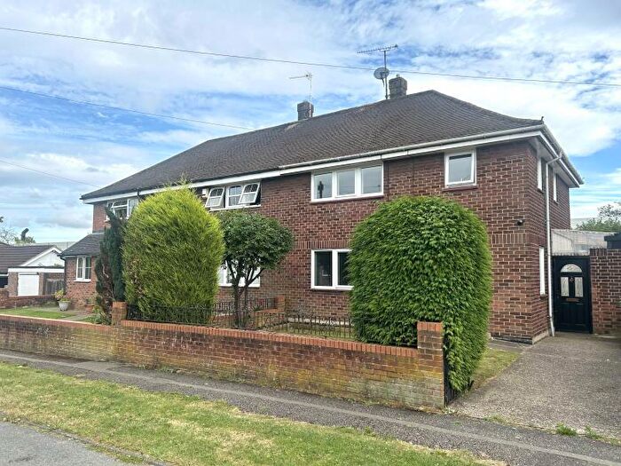 3 Bedroom Semi-Detached House To Rent In Whiteley Crescent, Bletchley, MK3