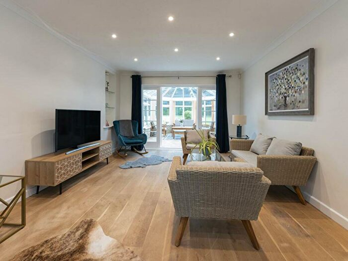 5 Bedroom Detached House For Sale In Bradford Road, Sherborne, Dorset, DT9