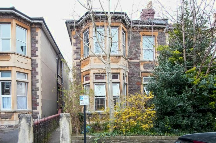 3 Bedroom Flat To Rent In Rokeby Avenue, Redland, Bristol, BS6