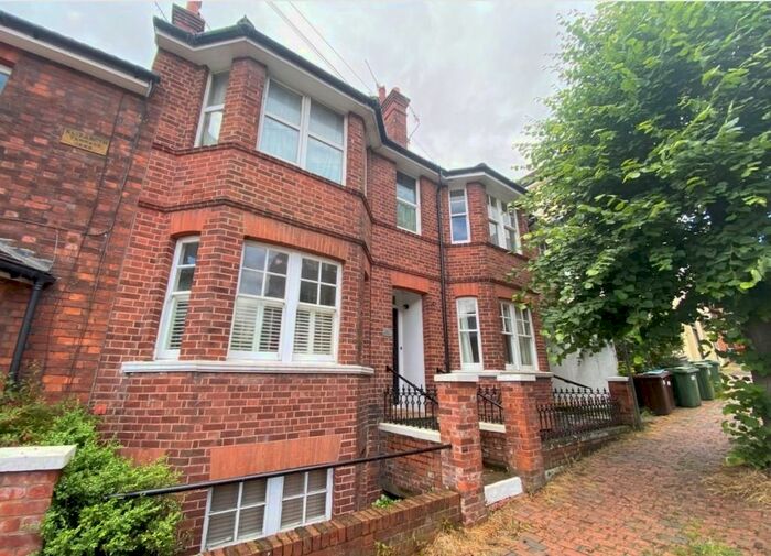 1 Bedroom Flat To Rent In Grosvenor Park, Tunbridge Wells, TN1