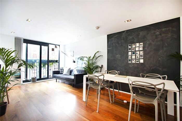 1 Bedroom Flat To Rent In Coronet Street, Hoxton, London, N1