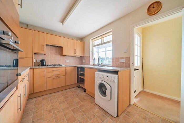 3 Bedroom Bungalow For Sale In Empress Drive, Chislehurst, BR7