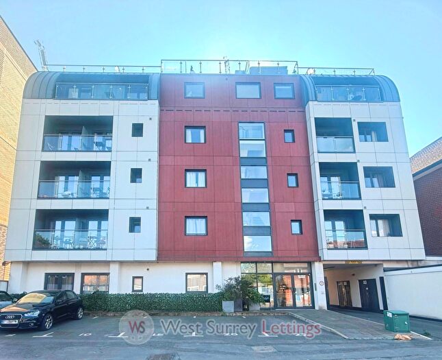 1 Bedroom Apartment To Rent In Magna West, West Byfleet, KT14
