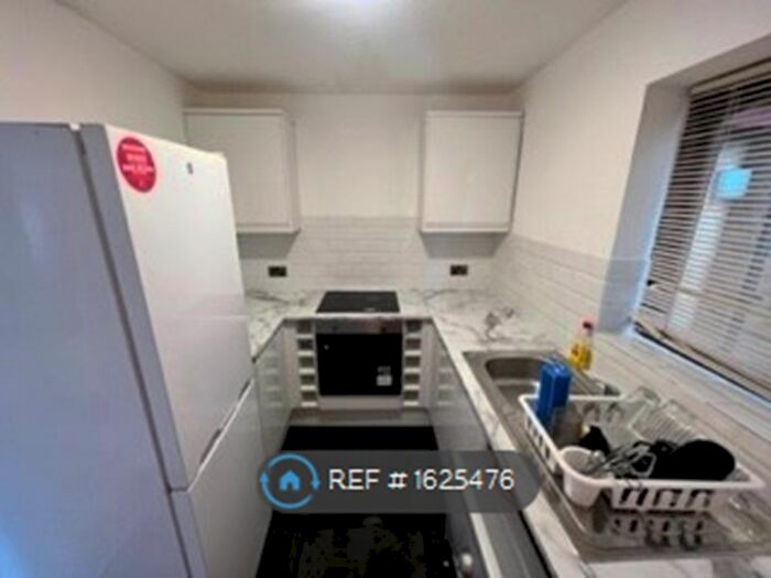 1 Bedroom Flat To Rent In Croydon, Croydon, CR0