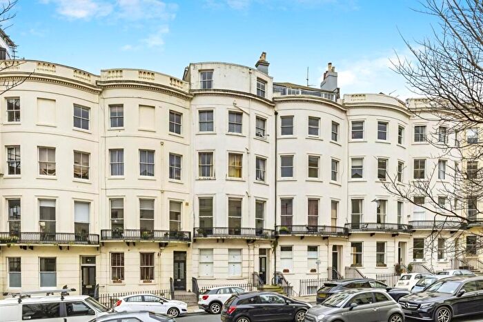 2 Bedroom Apartment To Rent In Brunswick Place, Hove, BN3