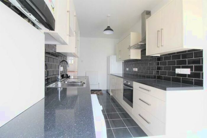 2 Bedroom Terraced House To Rent In White Hart Road London, SE18
