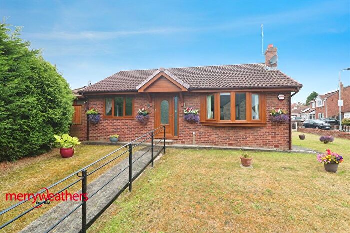 2 Bedroom Detached Bungalow For Sale In Belle Green Lane, Cudworth, Barnsley, S72