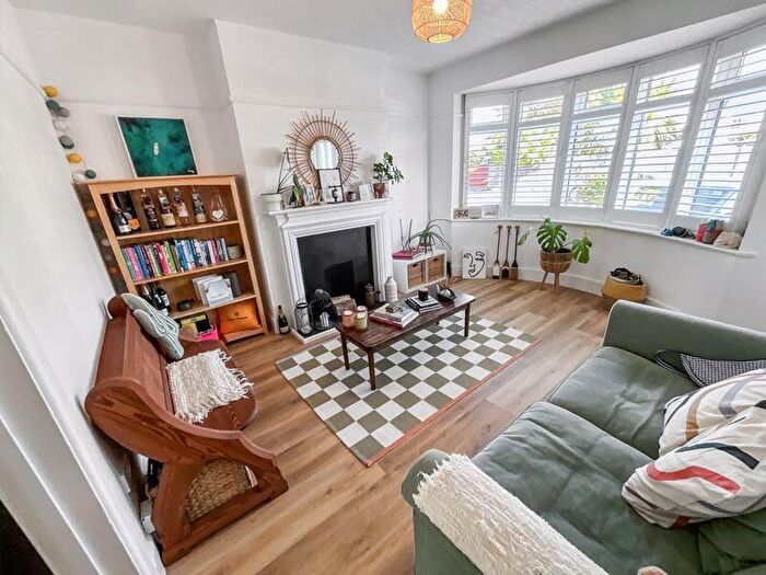 3 Bedroom Semi-Detached House For Sale In Christchurch, BH23