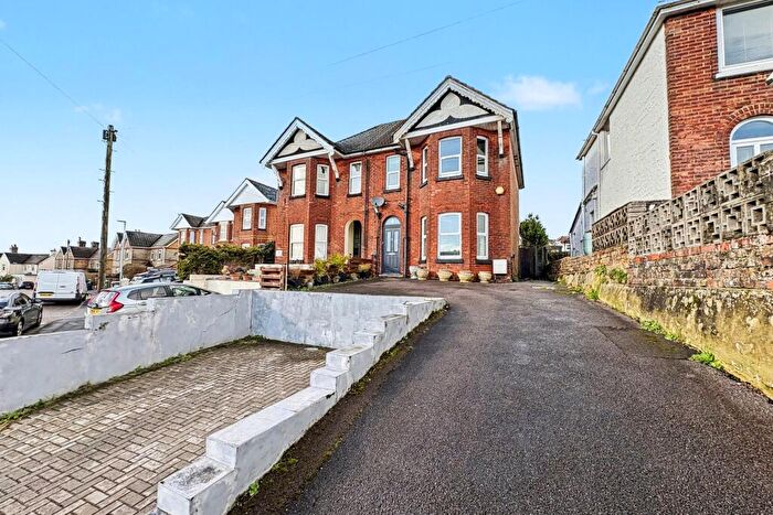 3 Bedroom Semi-Detached House For Sale In Poole, BH15