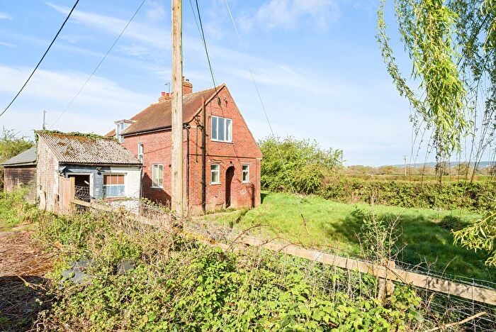 3 Bedroom Detached House For Sale In Smalls Hill Road, Leigh, Reigate, RH2