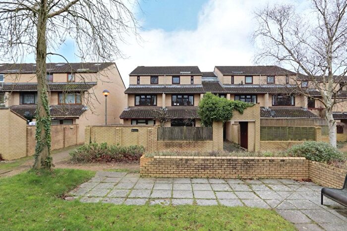 2 Bedroom Flat For Sale In North Eleventh Street, Central Milton Keynes, Milton Keynes, Bucks, MK9