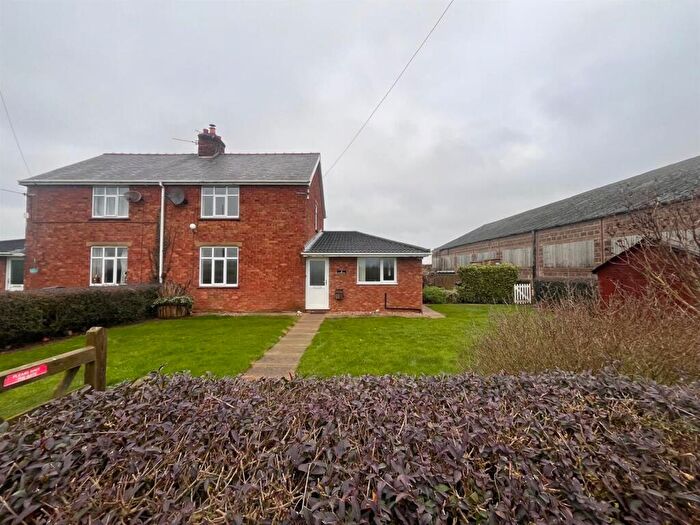 3 Bedroom Semi-Detached House To Rent In Tetney Lock Road, Tetney, Grimsby, DN36