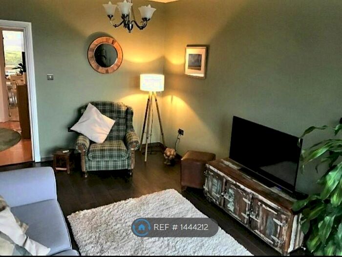 2 Bedroom Flat To Rent In Murano Street, Glasgow, G20