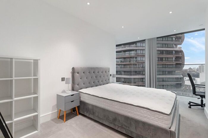 2 Bedroom Apartment To Rent In Carrara Tower, Bollinder Place London, EC1V