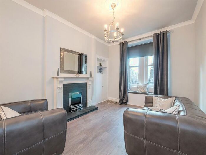 1 Bedroom Flat To Rent In Yeaman Place, Polwarth, Edinburgh, EH11