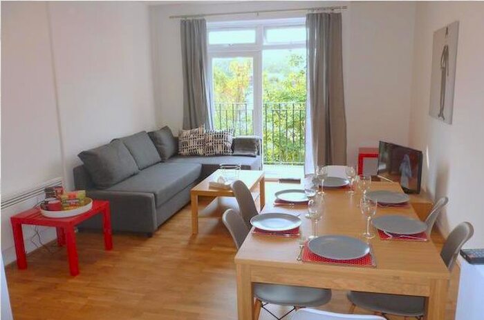 2 Bedroom Flat To Rent In Reachview Close, Baynes Street, Camden, NW1