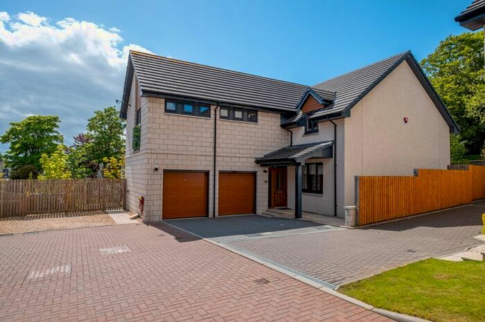 5 Bedroom Villa For Sale In North Deeside Road, Milltimber, AB13