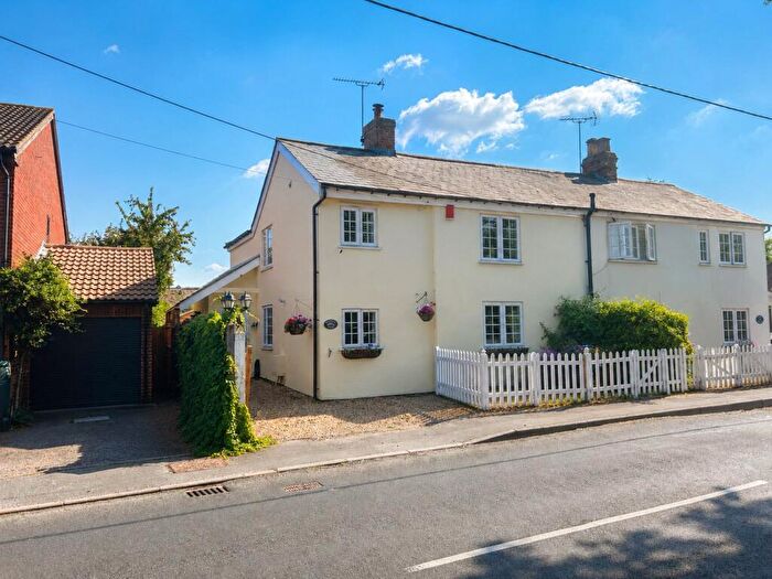 3 Bedroom Semi-Detached House For Sale In Warfield Street, Warfield, Bracknell, Berkshire, RG42