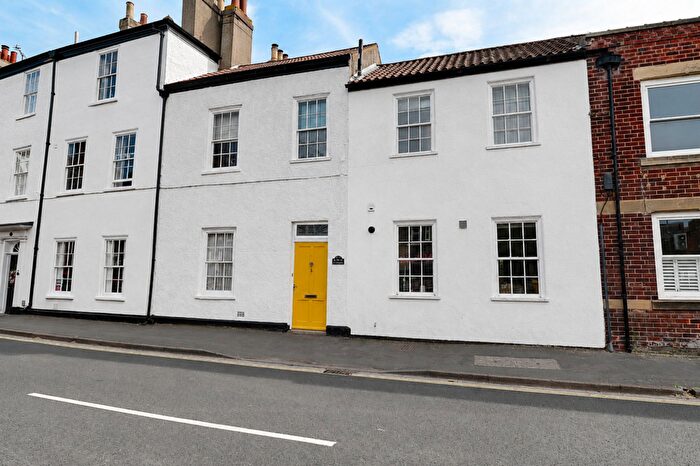 4 Bedroom Terraced House For Sale In Bigby Street, Brigg, DN20