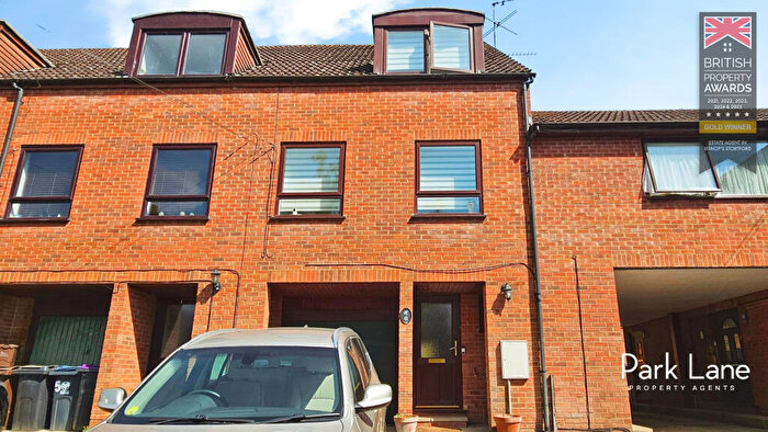 4 Bedroom Town House For Sale In Kingfisher Way, Bishops Stortford, Hertfordshire, CM23