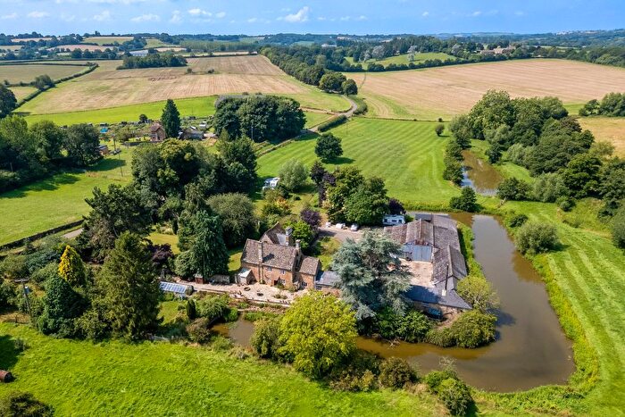 5 Bedroom Detached House For Sale In Barford St. Michael, Banbury, Oxfordshire, OX15