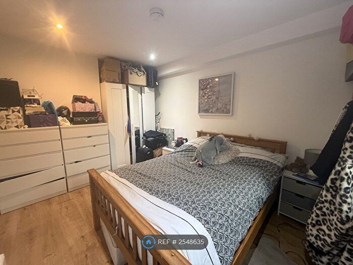 1 Bedroom Flat To Rent In Fosse Road North, Leicester, LE3