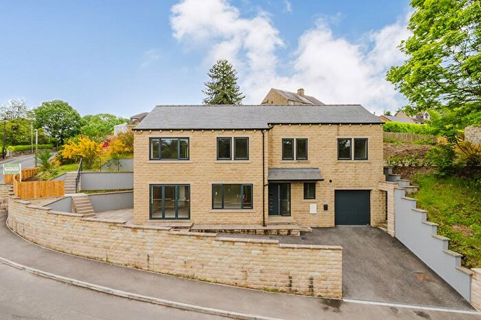 4 Bedroom Detached House For Sale In Dearneside Road, Denby Dale, HD8