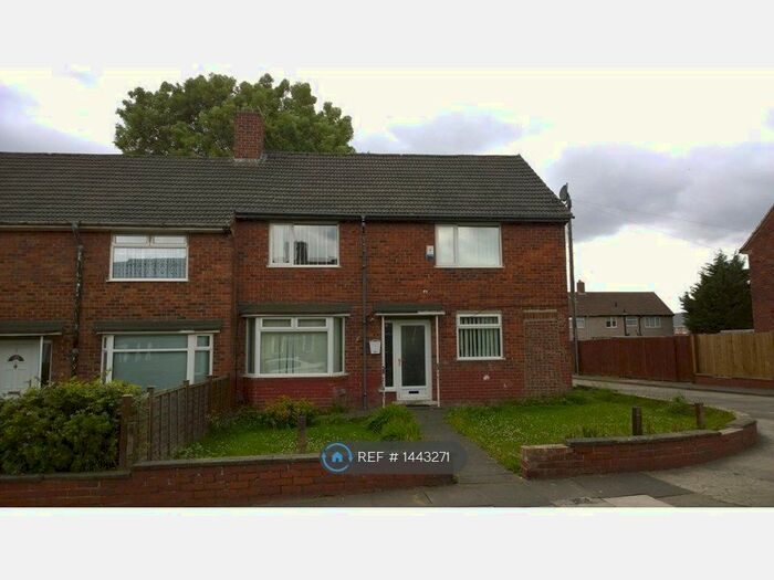 4 Bedroom End Of Terrace House To Rent In Ilford Road, Stockton On Tees, TS19