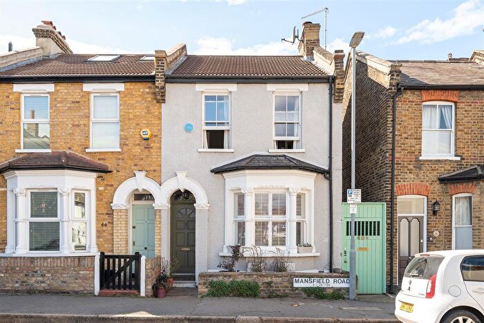 1 Bedroom Flat For Sale In Mansfield Road, Wanstead, E11