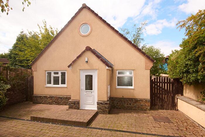2 Bedroom Detached House To Rent In Grove Road, Fishponds, Bristol, BS16