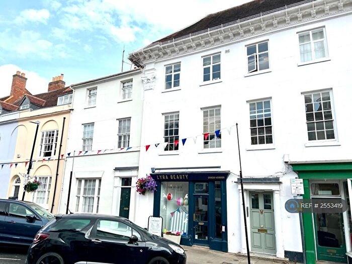 1 Bedroom Flat To Rent In Church Street, Warwick, CV34