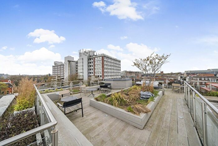 Flat To Rent In Old London Road, Kingston Upon Thames, KT2