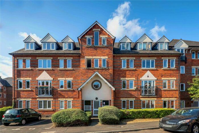 1 Bedroom Flat To Rent In Victory Road, Wanstead, London, E11