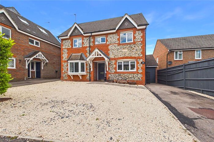 3 Bedroom Detached House For Sale In Woodcock Court, Three Mile Cross, Reading, Berkshire, RG7
