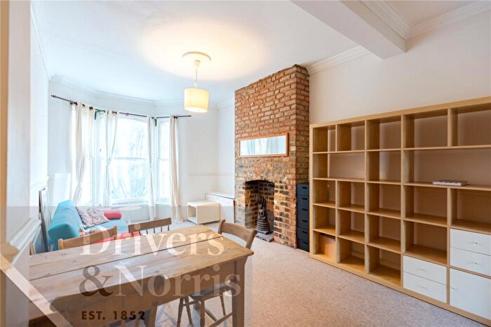 2 Bedroom Apartment To Rent In Tabley Road, Holloway, London, N7