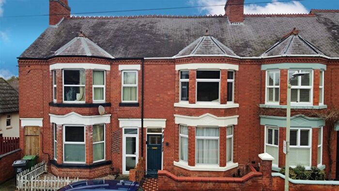 3 Bedroom Terraced House For Sale In York Road, Loughborough, LE11