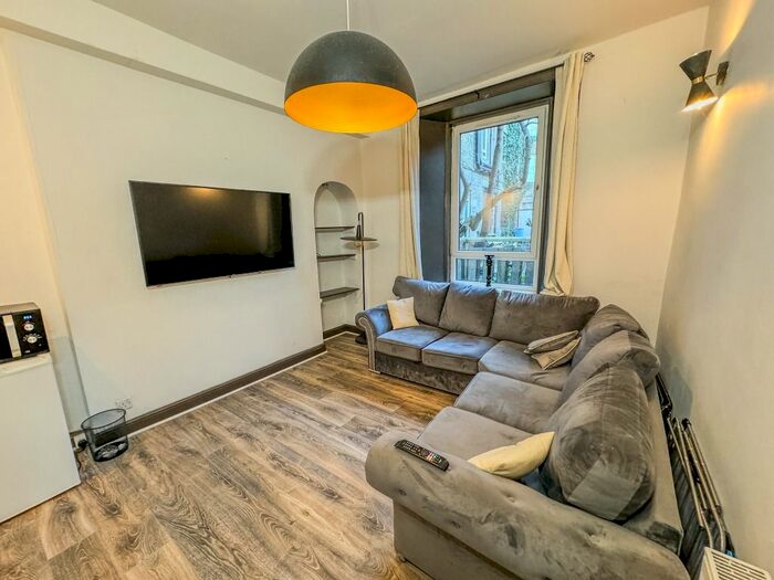 1 Bedroom Flat To Rent In Springwell Place, Gorgie, Edinburgh, EH11