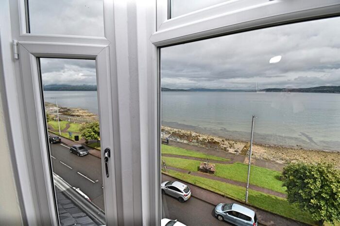 2 Bedroom Flat To Rent In Flat /, Marine Parade, Kirn, Dunoon, PA23