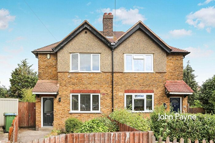 2 Bedroom Semi-Detached House To Rent In Paston Crescent, London, SE12