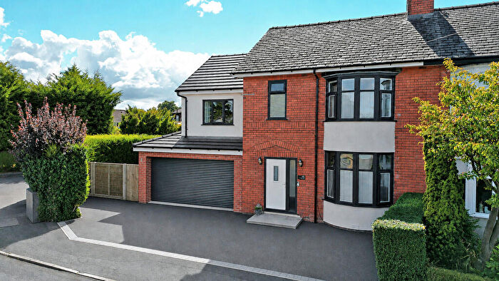 5 Bedroom Semi Detached House For Sale In Manor Lane, Penwortham, PR1